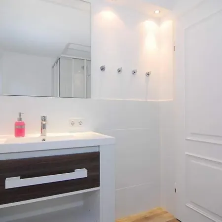 Olympia Haus 1, Whg 1 Apartment